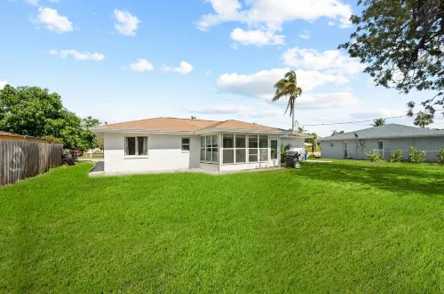 Brand New 2Bed in Bonita's Heart w/Superb Patio and Garden