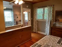RELAX, UNWIND AND RECHARGE IN THE HOT TUB AT THIS MOUNTAIN VIEW COTTAGE Hotels near Beasley Knob OHV Area