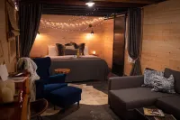 The Shed for Couples Only!-Hermann Hotels near Tin Mill Brewing Co