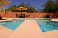 Desert Escape with Pool, Hot Tub & Mountain Views - Private Pool