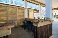 Steps from Beach, Private Pool, Tiki Bar, Pet-Friendly!