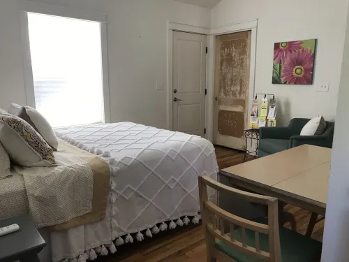 Live Here.  Completely Renovated in desirable Tech Terrace UNIT neighborhood
