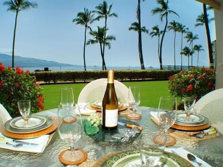 BEAUTIFUL OCEANFRONT CONDO* EXCELLENT VIEW* PERFECT LOCATION & A/C