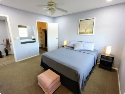 Mountain Base 2Bd Condo - near Tempe & PHX Airport