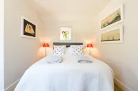 Charming Charlbury Cottage set in Idyllic garden