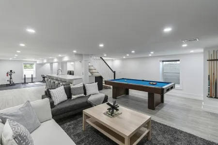 Newly Renovated Hamptons Home Near the Beach