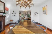 Victorian 4BR/2BA Modern Home