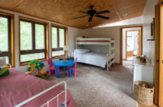 Cozy & Colorful Cabin at The Woods Resort (pet friendly