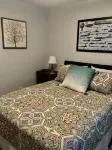 LRAFB Cozy CrashPad 1.5 m from back gate of Air Base!