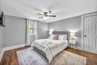 Cleveland Heights Retreat, Sleeps 12, 4Br, 3BA, Near University Heights