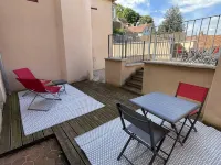 Apartment historic center MONTBARD - 1 bedroom "Chez Delphine et Guillaume" France Hotels in Montbard