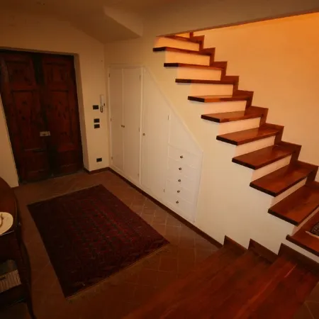 Deluxe Lucca Historic Center Apartment