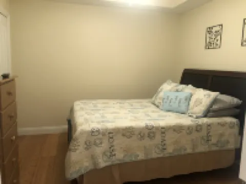 Lakefront Luxury 2Br/2Ba Condo/Beach/Indoor Pool/Private Balcony-Rent 2/3rd Free