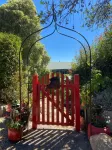 A house in Wentworth Falls with a great entertaining deck, firepit & wood burner