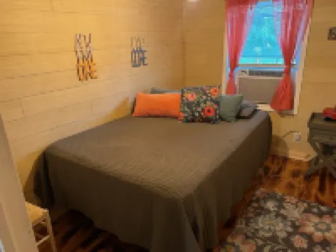 Quaint 3 Bedroom Farmhouse near Lone Grove, Oklahoma