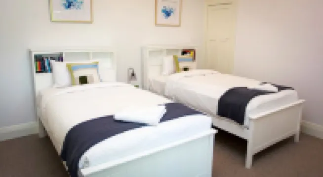 Luxuriously appointed, recently renovated 4 bed, 3 bath home in CBD