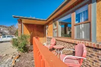 NEW! Centrally located I Garden of the Gods I Pets