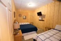 Southern Comfort Cabin- minutes from the river and the lake! Hotels in Pike County