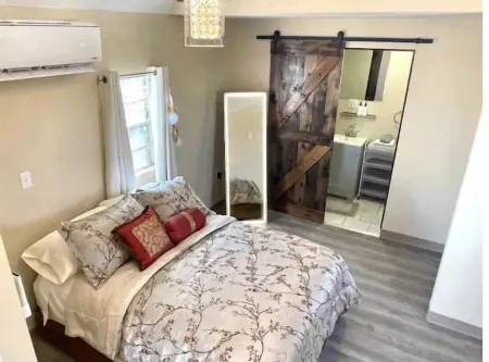 Vaquero Vibes: Entire Complex