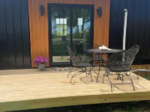 Family style cabin with pond and orchard near the Buffalo National River 瑟西縣酒店