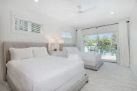 August 9th-16th, 2026 Available! Heated Pool! Sleeps 20! - 4-Star