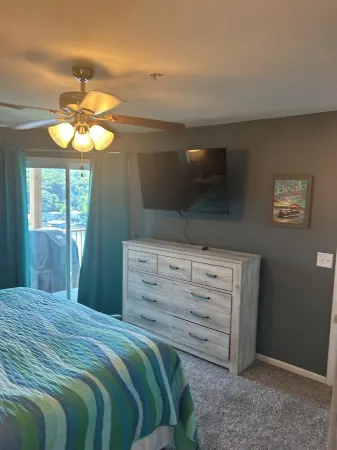 Cozy, Comfortable  2-Bedroom Condo with Panoramic Views and Perfect Location.