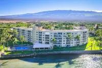 Stunning Maui Oceanfront Oasis: 2Bd/2BTH Penthouse w/AC Menehune Shores #625 Hotels in Kalepolepo Beach