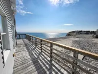 Cozy private beach stilt house-steps to the beach.