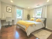 New 5B3B Single Family  with Central AC 阿靈頓酒店