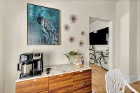 .2 mi to Downtown Rogers, Heated pool on Bike Trail, King Bed, Fire table