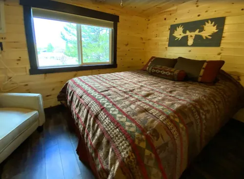 Aug & Sept dates available-Tiny Cabin-22 mi to YNP-Island Park
