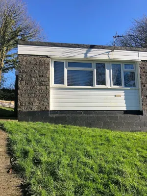 Penstowe Chalet Hillside