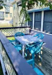 Victorian 2 bedroom flat 1 block from Beach!