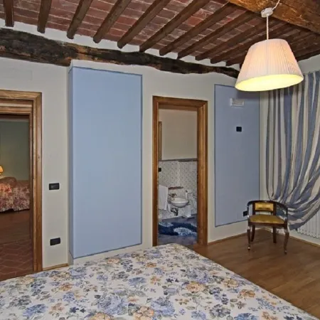 La Principessa  Tuscan farmhouse with pool on wine road of Montecarlo-Lucca
