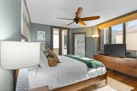 Family Friendly- Multiple En-Suites, 2 Patios, Private Grill, Quick Walk to Base