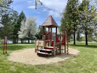 Mountain Bluebird Lakehouse Hotels in Dover