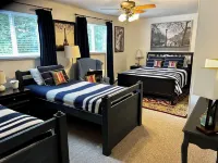 Huge home, sleeps 12, Newly remodeled, perfect for large groups NO PROM PARTIES Hotels in Como