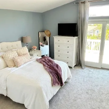 Spacious Poolside Oasis - Right Next to Beach and Legoland