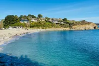 Buzzard’s Rest  -  A comfortable, quiet, welcoming property with ample parking.