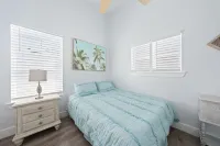 "A" SAND AND OCEAN LOVER'S VACATION VILLA