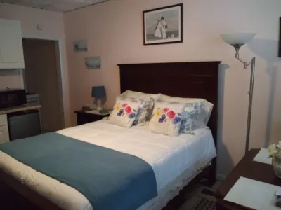 Beach Bum's Haven.  Private suite located one block from beach and boardwalk.