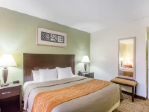 Comfort Inn Franklin Highway 96 Hotels in Franklin