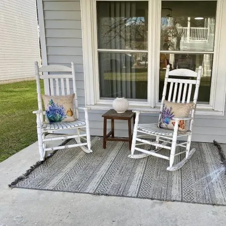 Great First Floor Condo!