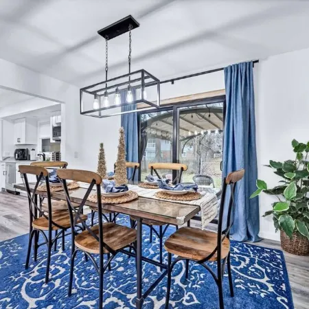 The Mid-Century Retreat