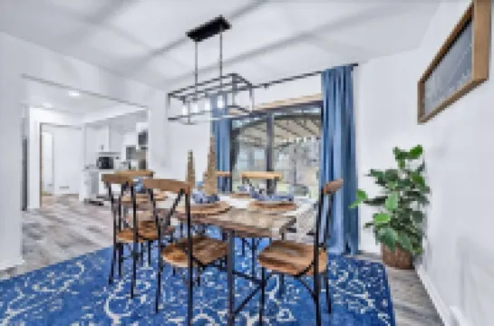 The Mid-Century Retreat