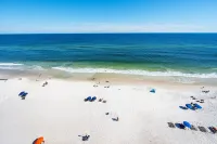 Luxuriously renovated!  2BR/2BA Western Sunset Corner+2 King Beds! Sleeps 6.