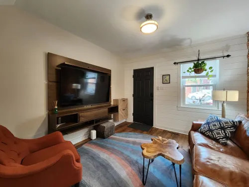 Cozy Lancaster City Townhouse - Walkable to City Sites Hotels in Lancaster