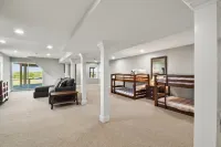 Mountain View Cottage @ 66-acre Horse Farm