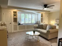 New Listing!Beautiful Luxury Studio4 Miles to Cape May Beach.  Sleeps 2
