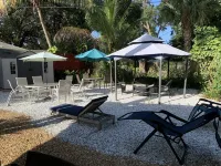 Large 1 Br Apt. - Just a 12-Minute Walk to Groceries, Downtown, Food & Shops!